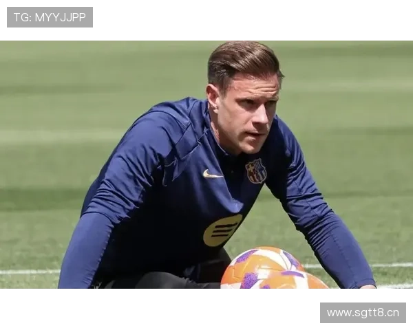 德国队社媒转发特尔施特根医疗公告：我们与你同在，马克！